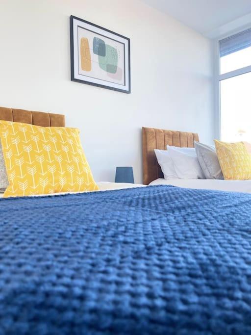 1 Bedroom Apartment - Flitwick - Contractor Friendly - Tourist Ready - Full Kitchen - Wifi - Smart Tv - Sofa Bed - Free Parking - Ideal For Short Or Long Stays Exterior foto
